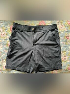 32 Degrees Men's Black Pull-On Bermuda Shorts